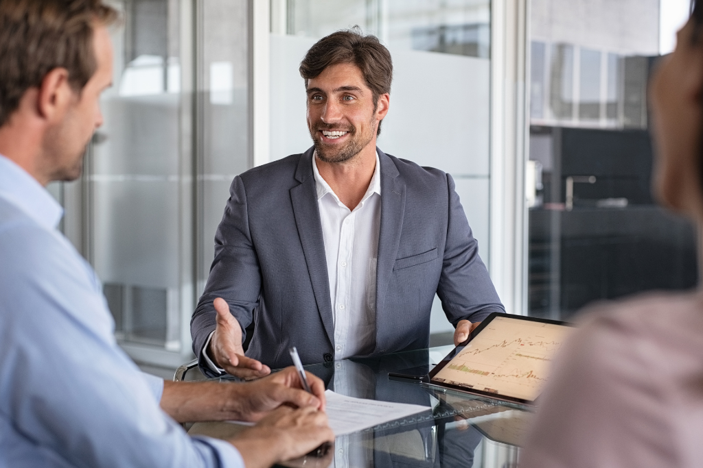 Leadership Consultant Helping a Leadership Team